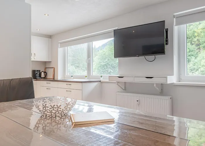 Haus Dienten Steinadler * Dienten am Hochkönig